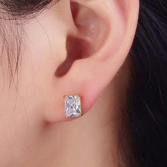 24K Gold Clear Baguette Stud Earrings (7707) - Picture 2 of 3